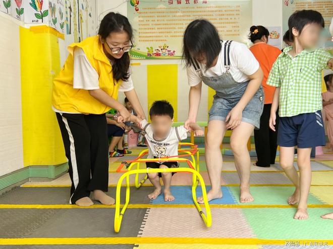 溫暖守護(hù)點(diǎn)亮慢天使之光(圖3)