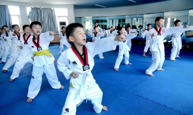 跆拳道有必要讓孩子學(xué)習(xí)嗎？網(wǎng)友：不學(xué)還好學(xué)了才更容易被揍吧(圖5)