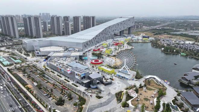冰雪頭條：武漢城建集團(tuán)打造、熱雪奇跡運(yùn)營(yíng)華中最大室內(nèi)滑雪場(chǎng)正式開業(yè)(圖6)