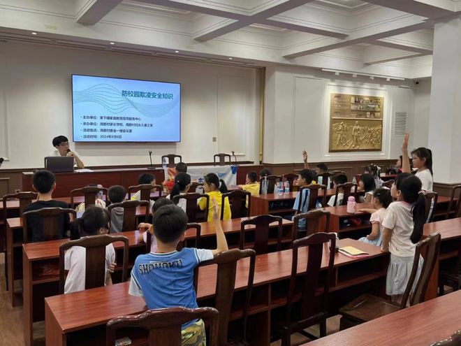 【選調(diào)風(fēng)采（21）】扎根鄉(xiāng)土情深處心系民生冷暖間！選調(diào)生在基層一線以實(shí)際行動(dòng)關(guān)愛群眾(圖6)