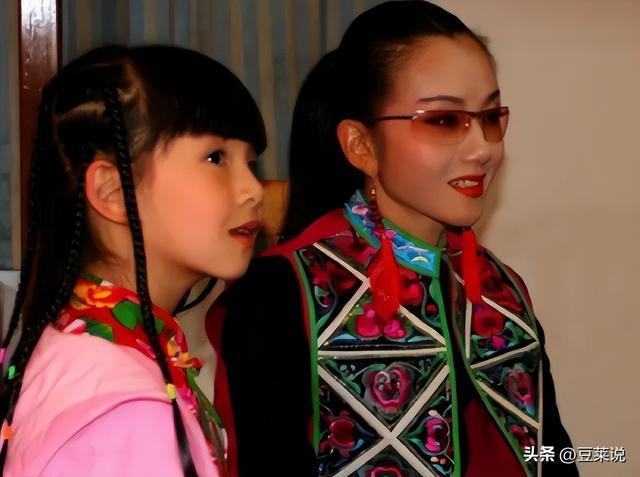 有種“整容”叫長(zhǎng)大10年前一轉(zhuǎn)成名的小彩旗如今像換個(gè)人(圖23)