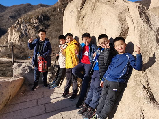 創(chuàng)新體育活動(dòng)這所小學(xué)有辦法(圖4)