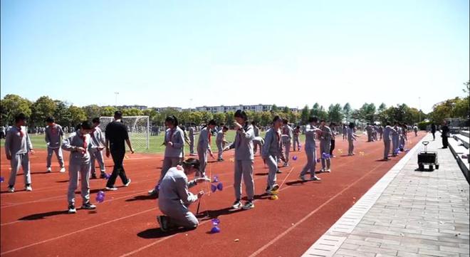 小學校抱團辦大運動會小操場也能有大空間崇明：陽光體育讓孩子們跑起來(圖5)