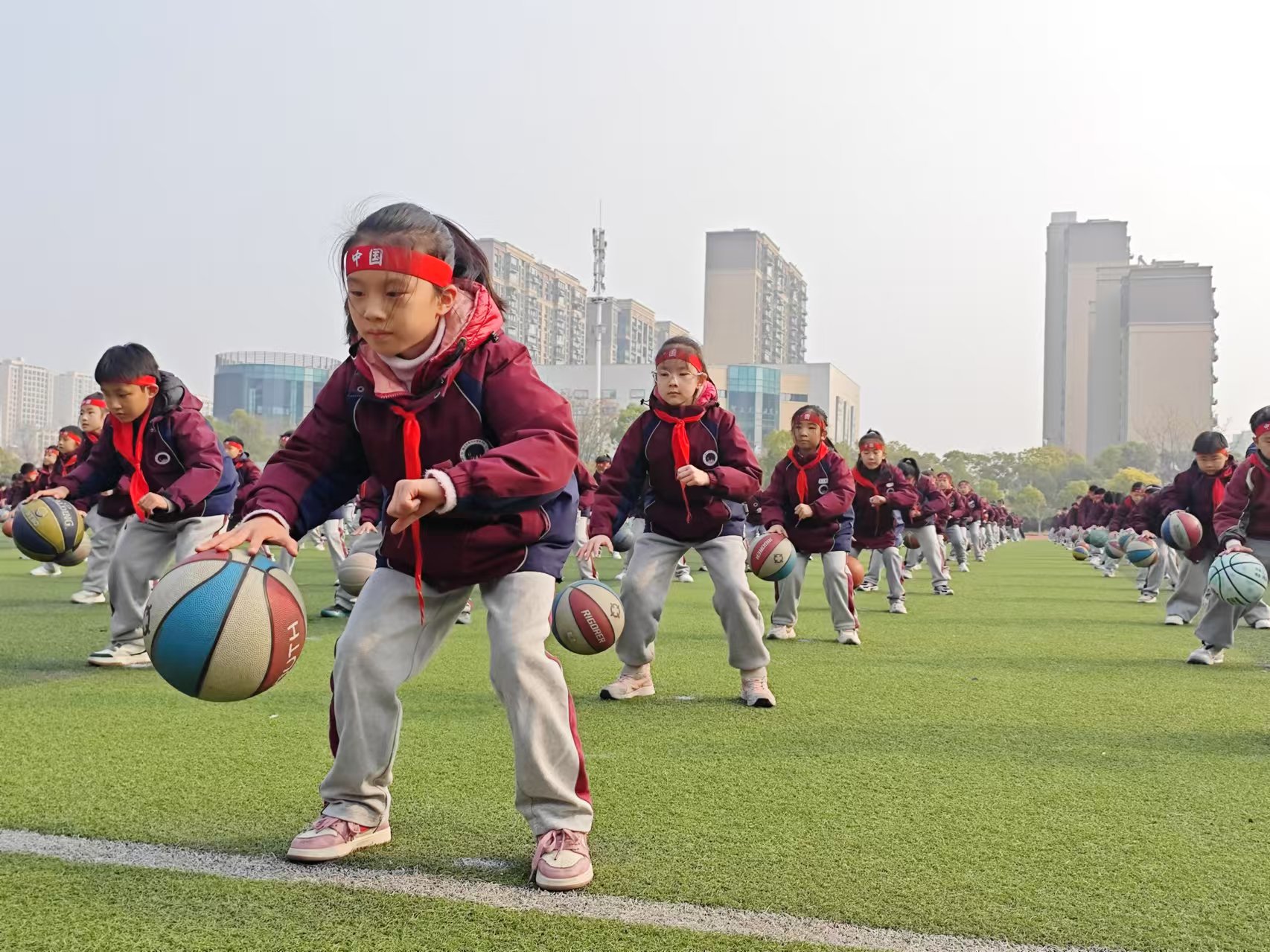 教育強(qiáng)國建設(shè)江蘇在行動(dòng)⑤｜保障中小學(xué)生每天綜合體育運(yùn)動(dòng)不少于兩小時(shí)為未來人生打下陽光底色(圖4)