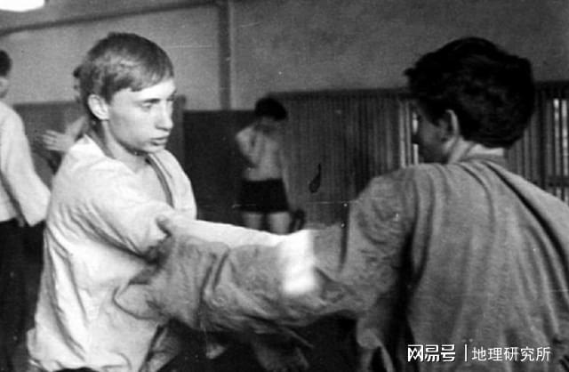普京：從“問題少年”到成為俄羅斯總統(tǒng)柔道恩師改變了他的人生(圖8)