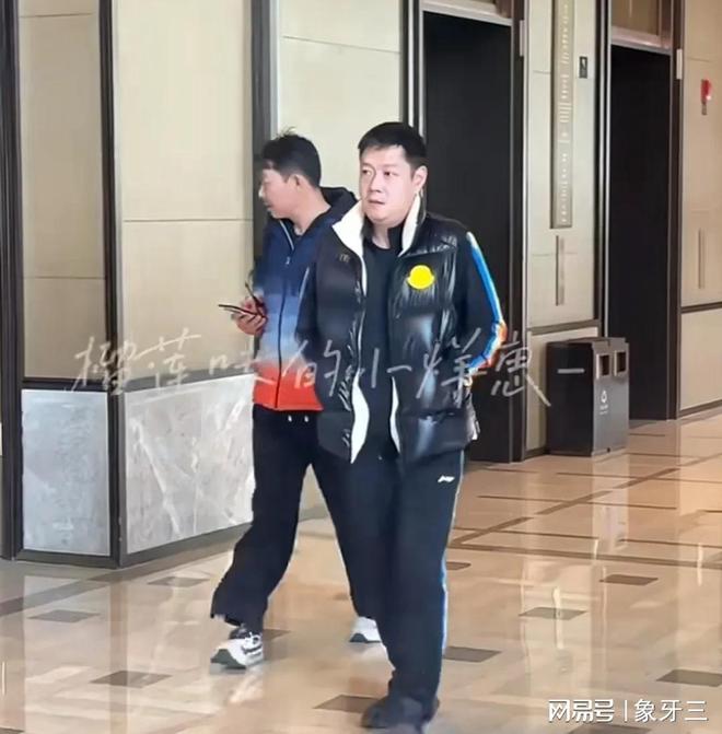 國乒新動態(tài)：孫穎莎蒯曼練體能翔哥在陪著她們王楚欽笑的開心(圖8)