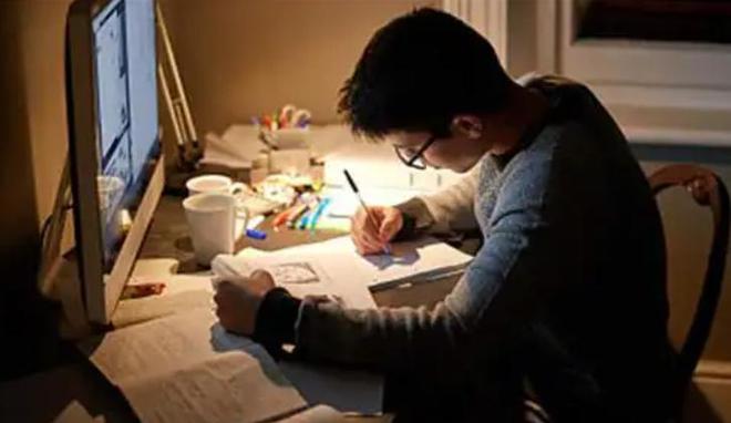 一個班兩個群寫作業(yè)的家長群和不寫作業(yè)的家長群老師不容易啊(圖3)
