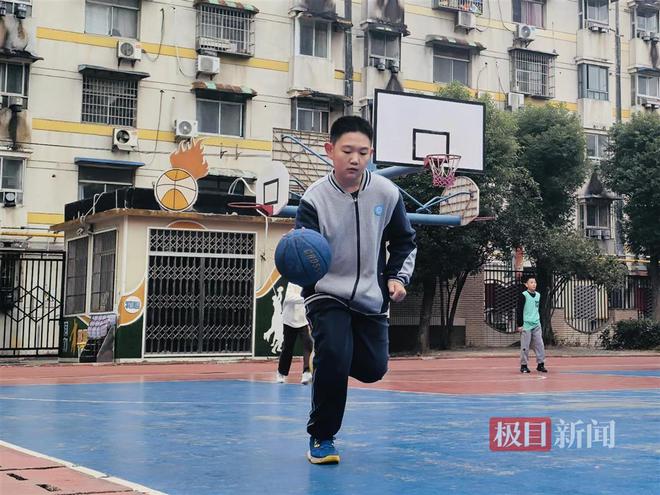 “小胖墩”逆襲賽場內(nèi)外AI智慧助力創(chuàng)設(shè)“一對一”體育課(圖3)