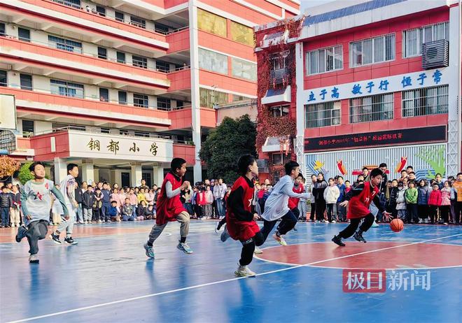 “小胖墩”逆襲賽場內(nèi)外AI智慧助力創(chuàng)設(shè)“一對一”體育課(圖2)