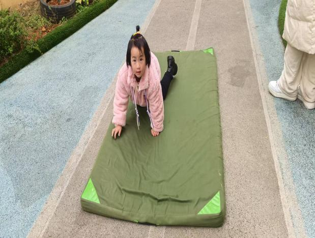玩轉(zhuǎn)體能悅享成長——崇仁縣幼兒園關(guān)工委綜合體能評估活動(圖12)