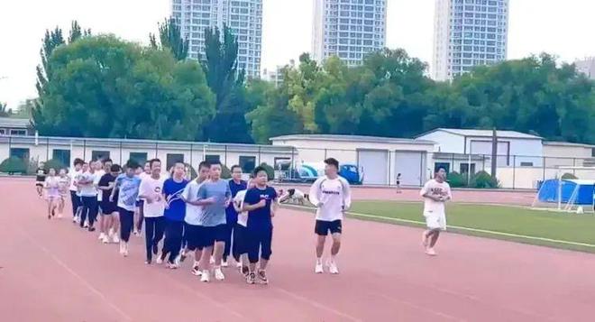 家長如何挑選正規(guī)體育培訓機構？(圖2)