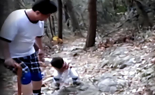 11年前被父親強(qiáng)迫在零下13度雪地裸跑的3歲小男孩現(xiàn)在如何(圖9)
