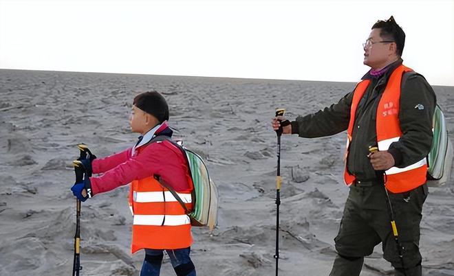 11年前被父親強(qiáng)迫在零下13度雪地裸跑的3歲小男孩現(xiàn)在如何(圖17)
