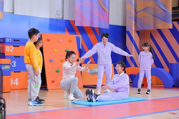 提升體質(zhì)有“測(cè)”略、專家妙招來(lái)“公開(kāi)”——《勇氣滿分——全國(guó)中小學(xué)生體測(cè)公開(kāi)課》開(kāi)播在即(圖2)