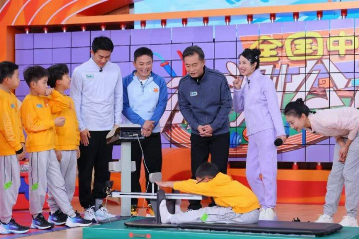 提升體質(zhì)有“測(cè)”略、專家妙招來(lái)“公開(kāi)”——《勇氣滿分——全國(guó)中小學(xué)生體測(cè)公開(kāi)課》開(kāi)播在即(圖7)
