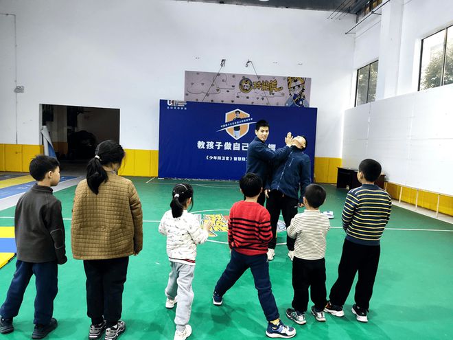 江津新專聯(lián)寒假開展“少年防衛(wèi)官”公益活動助力智慧防衛(wèi)。(圖1)