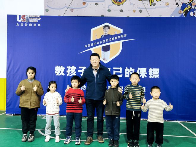 江津新專聯(lián)寒假開展“少年防衛(wèi)官”公益活動助力智慧防衛(wèi)。(圖3)
