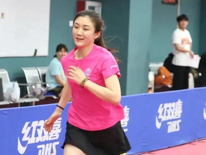 美哭！國乒體能王：31歲陳夢帶妝體測仍輕松過關(guān)立定跳遠(yuǎn)2米31(圖7)
