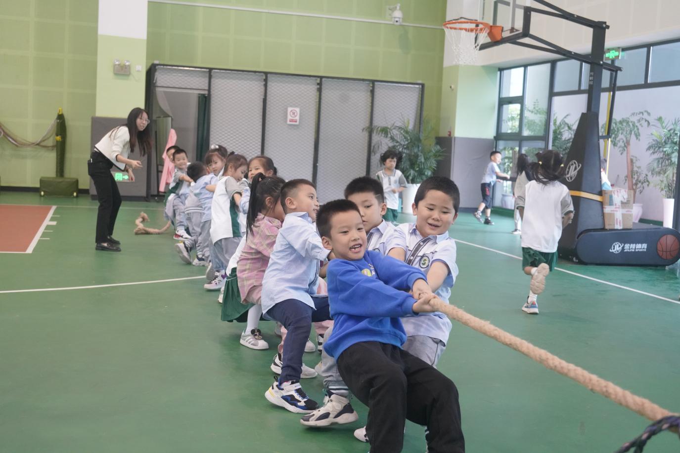 創(chuàng)新體育教育 上好體育課 成都高新區(qū)全面推進(jìn)“中小學(xué)生每天綜合活動(dòng)時(shí)間不低于2小時(shí)”(圖14)