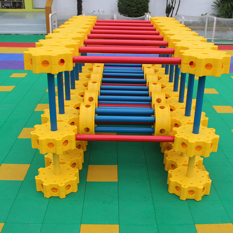 強(qiáng)體啟智 促幼發(fā)展——郾城區(qū)李集鎮(zhèn)幼兒園開展教師體智能跑酷專項(xiàng)培訓(xùn)(圖1)