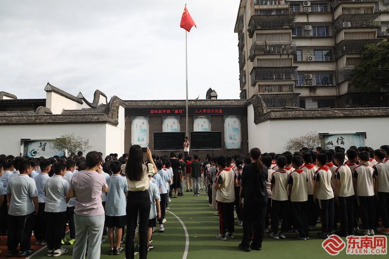 打破學(xué)段壁壘！鼓樓區(qū)舉辦“以貫通式培養(yǎng)賦能創(chuàng)新人才 探索幼小初銜接的實(shí)踐生態(tài)”活動(dòng)(圖2)