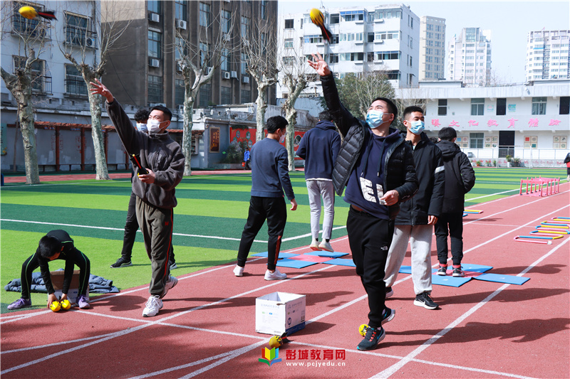“體育課外賣(mài)”悄然走紅 家長(zhǎng)“下單”需謹(jǐn)慎